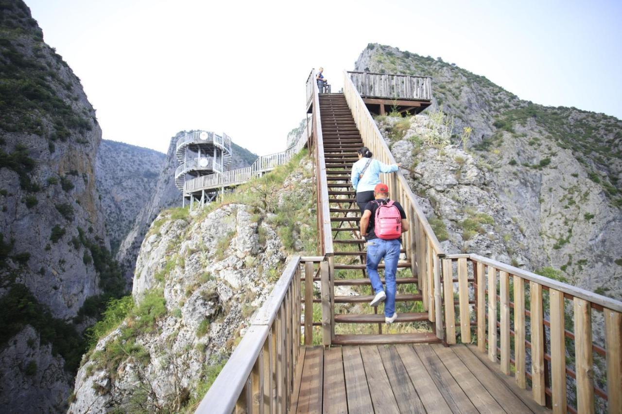 Kanyon Park Otel Ve Restaurant Demirci   Esterno foto