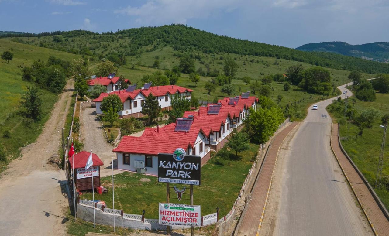 Kanyon Park Otel Ve Restaurant Demirci   Esterno foto