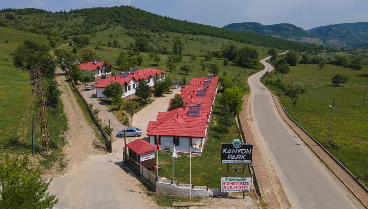 Kanyon Park Otel Ve Restaurant Demirci   Esterno foto